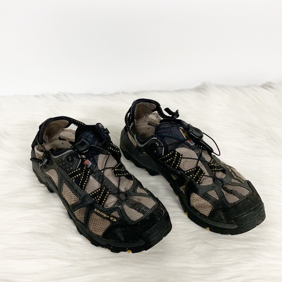 salomon sandals